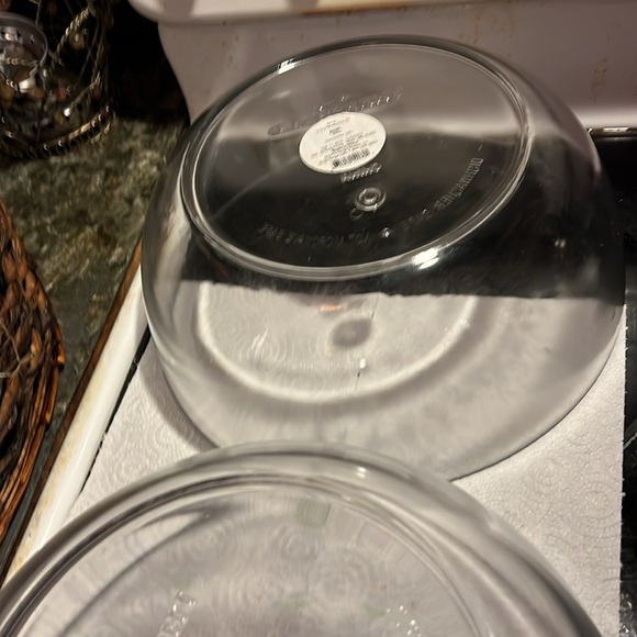 TWO NEW GLASS SERVING BOWLS FROM TARGET ! - Picture 4 of 9